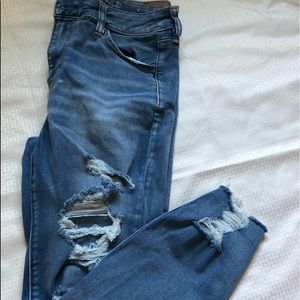 American Eagle distressed jeans